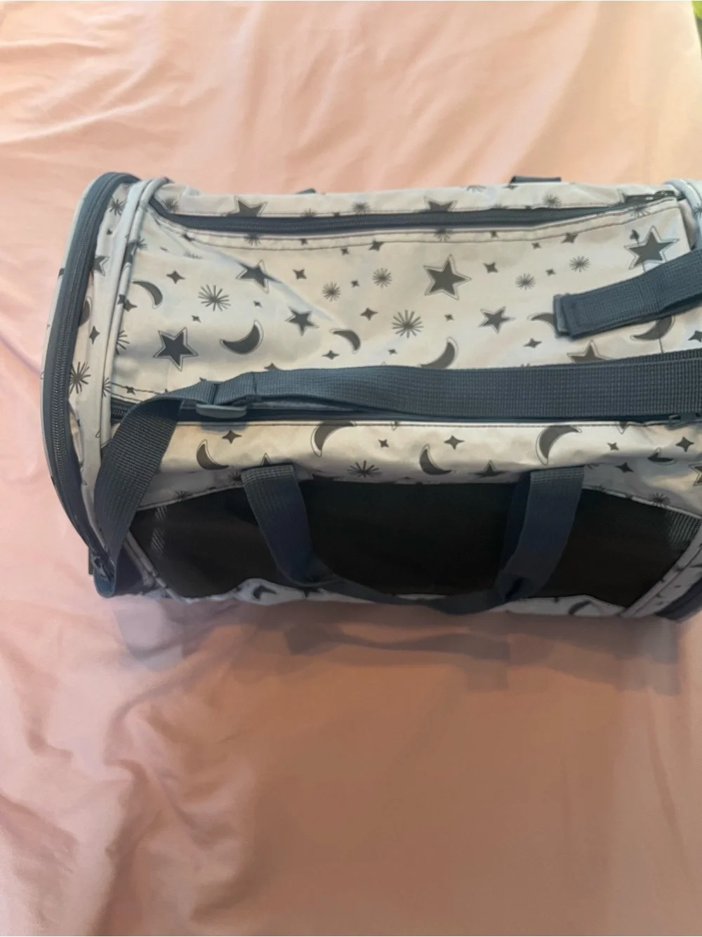 Cat carrier